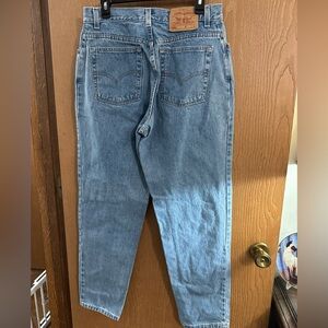 Vintage Women’s Levi’s 550 Relaxed Fit Tapered Leg Y2K L, Size 14M